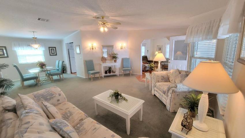 429 Osprey Place a Lake Wales, FL Mobile or Manufactured Home for Sale